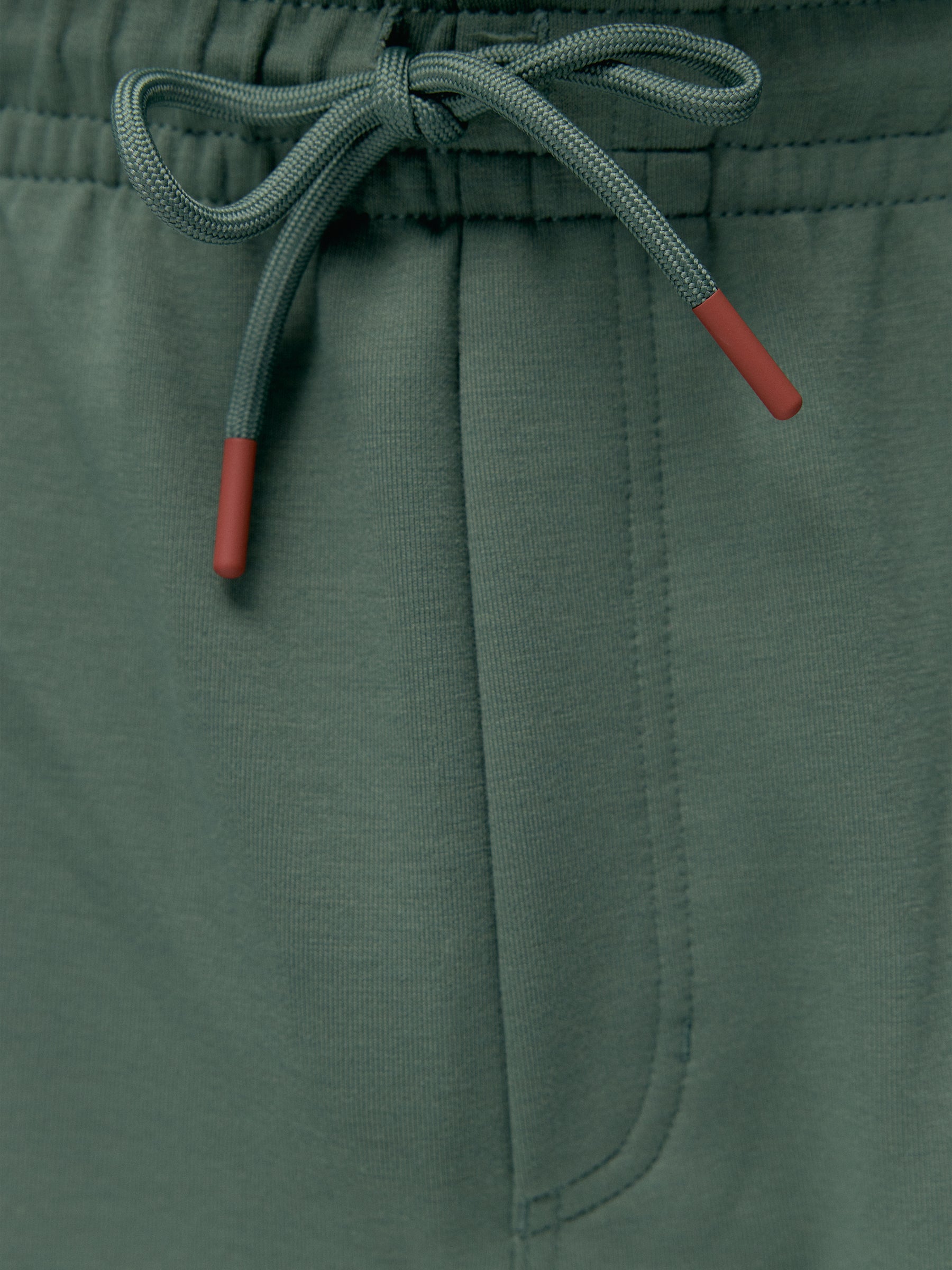 Conjunto deportivo Biafra Asparagus