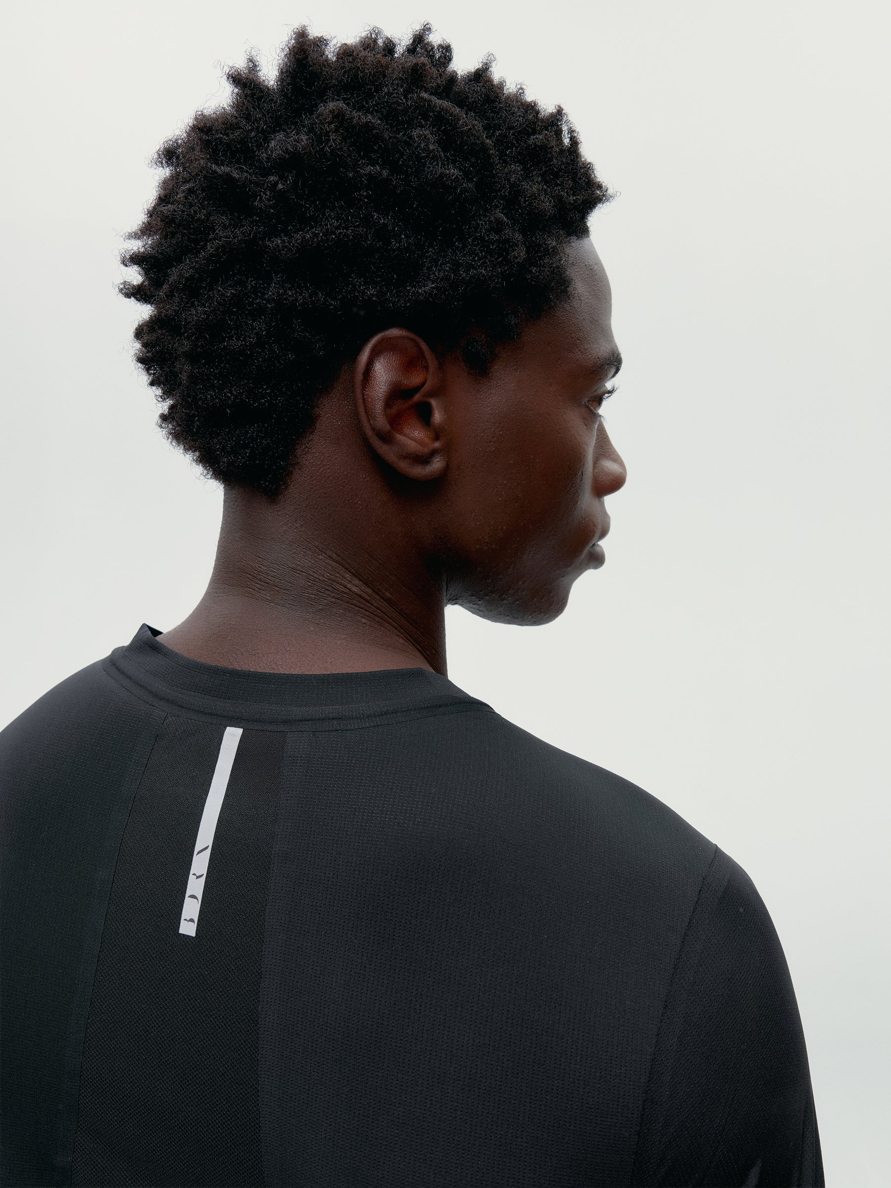 Ensemble de sport noir et gris-vert