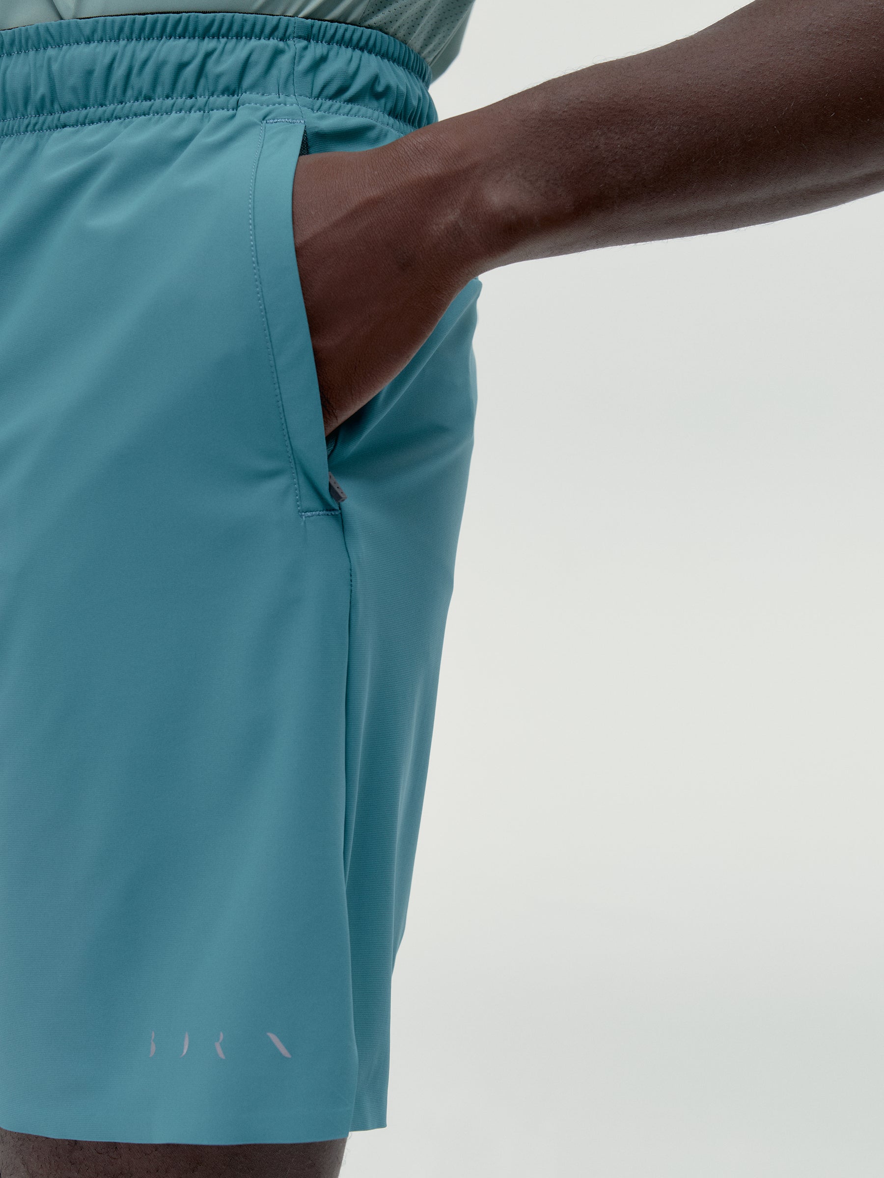 Ensemble de sport en foin vert et concombre