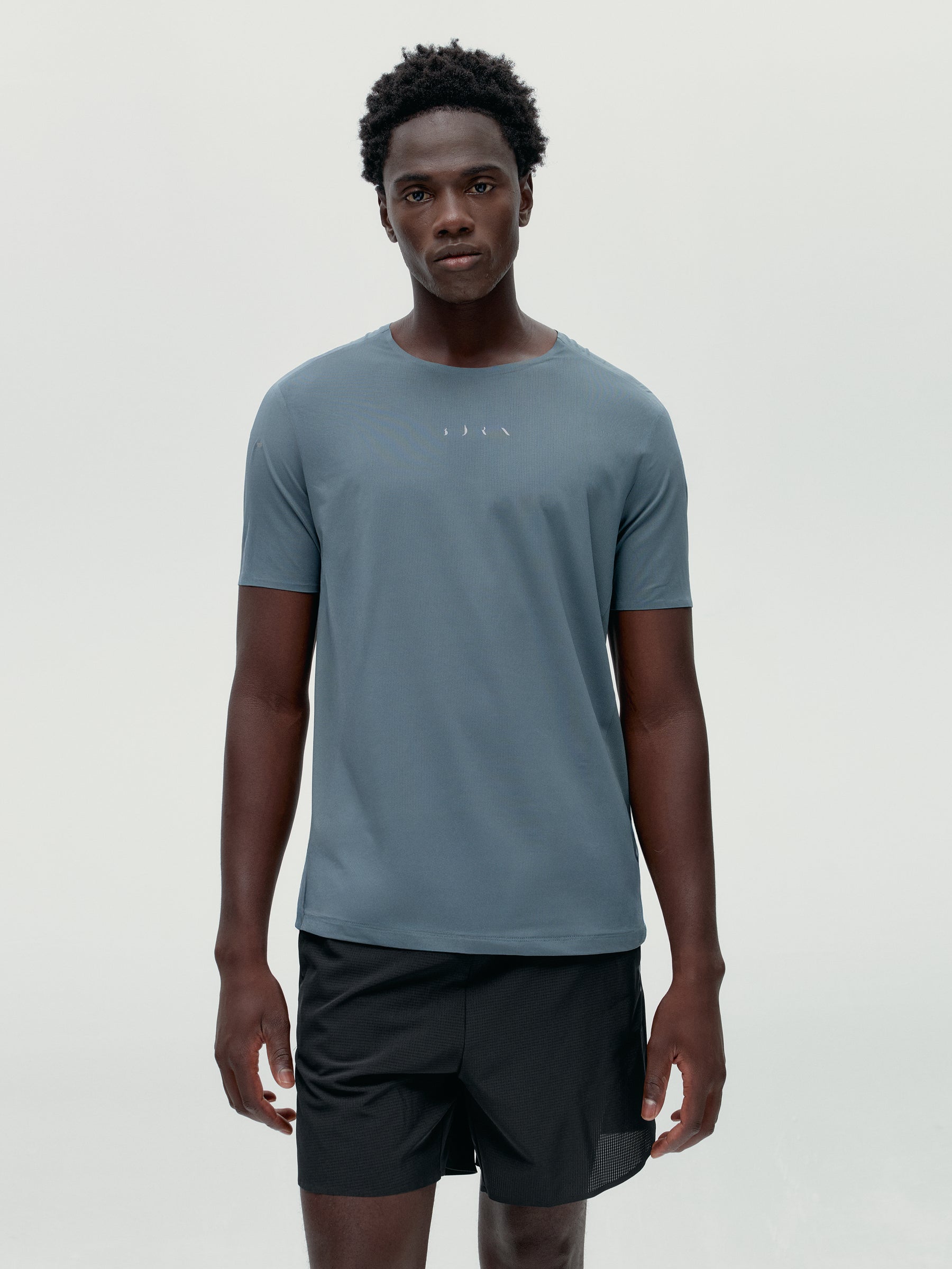 Sport-Set in Grau, Grün und Schwarz