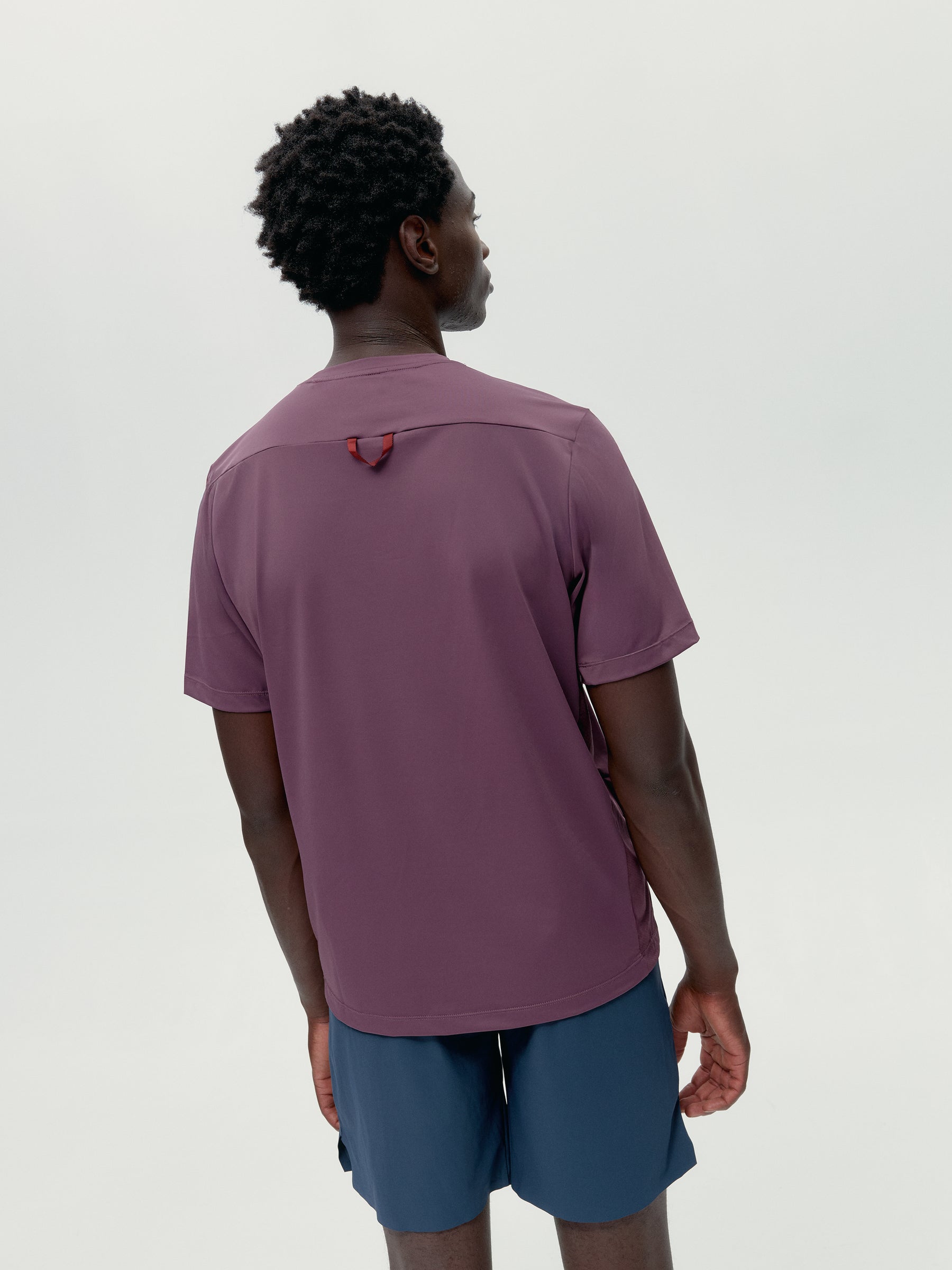 Sportset aus Denim und Rübenpflanze