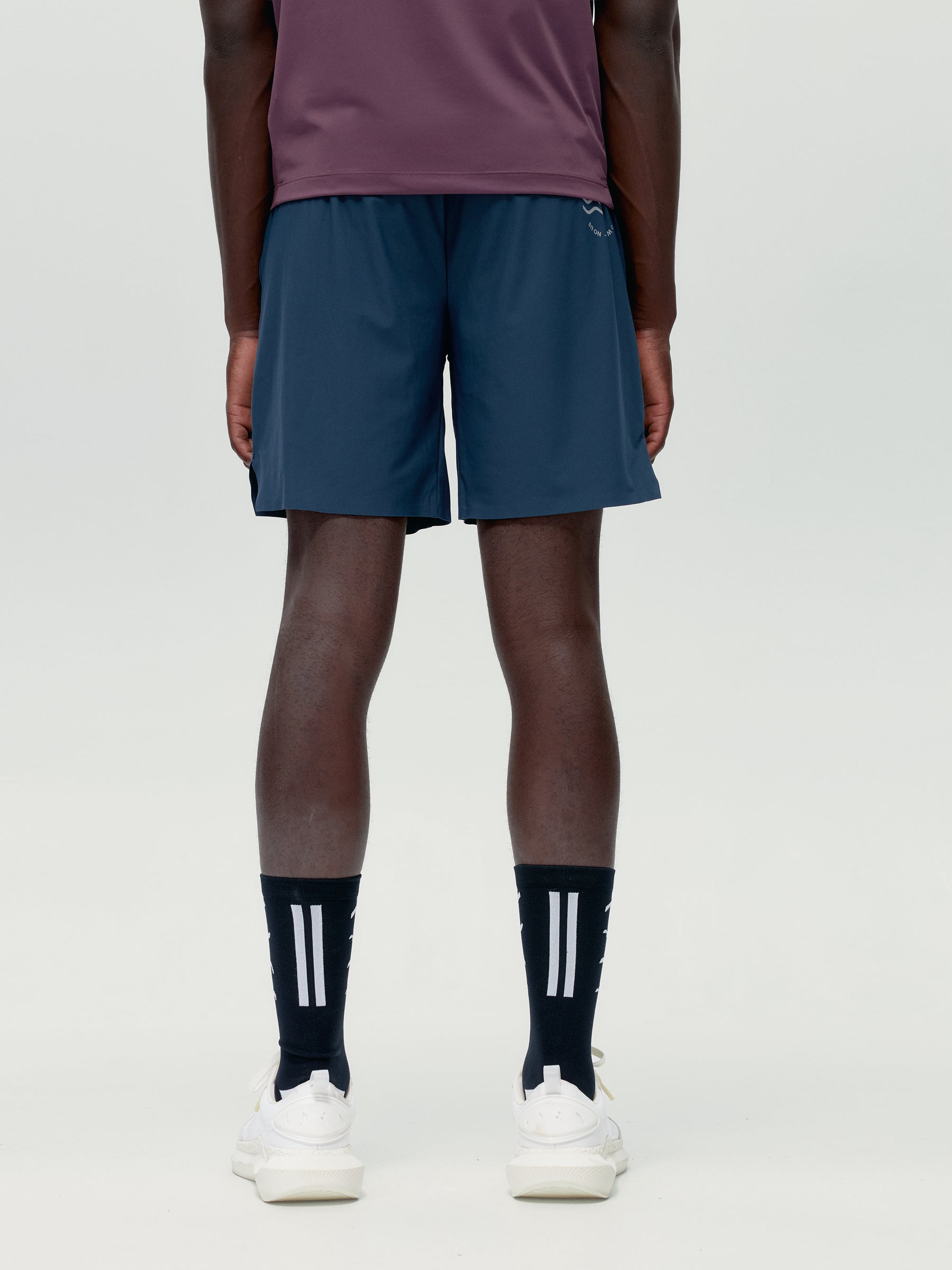 Sportset aus Denim und Rübenpflanze