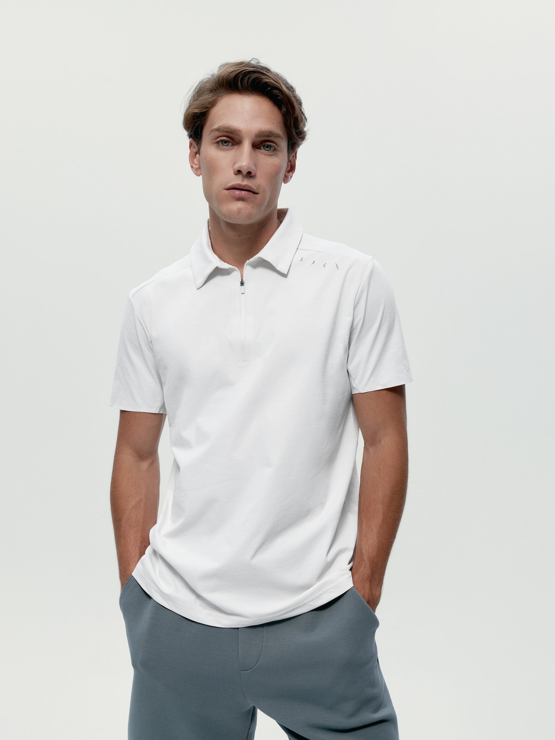 Conjunto deportivo Lowa Tea + White