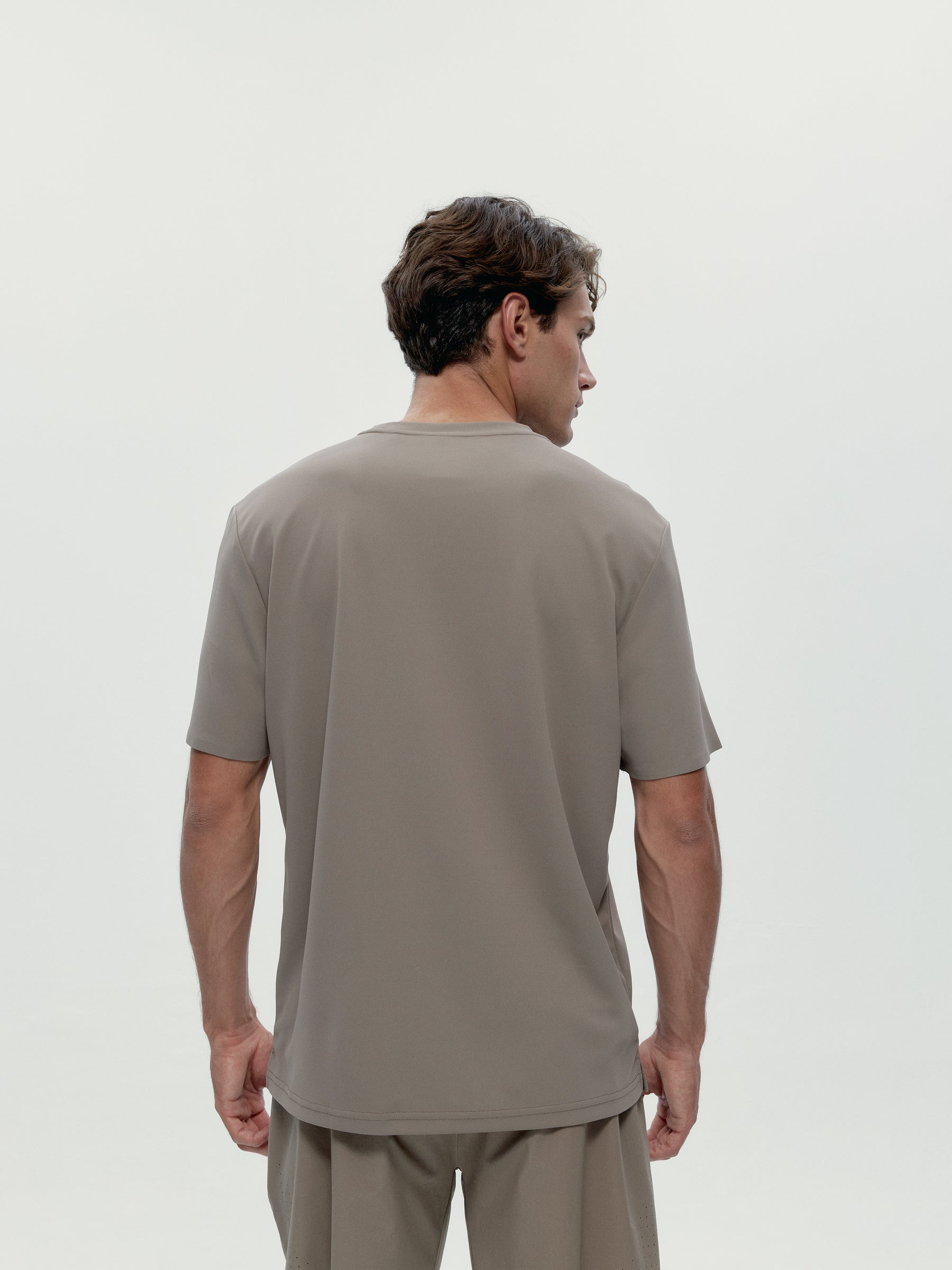 Taupe sports set