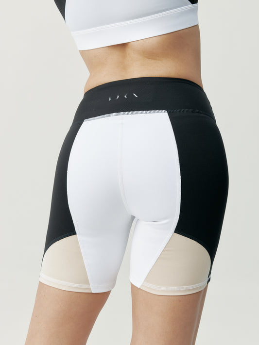 Short Darana Black/White/Beige