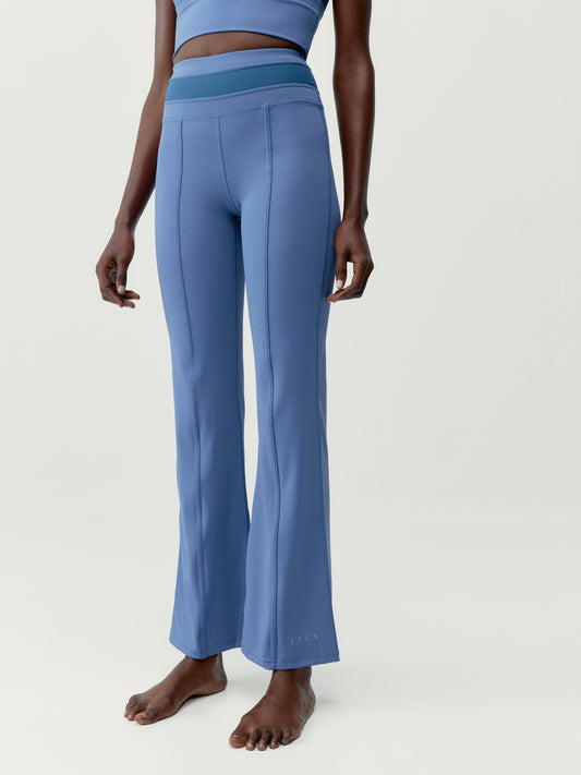 Maeva Legging in Future Blue