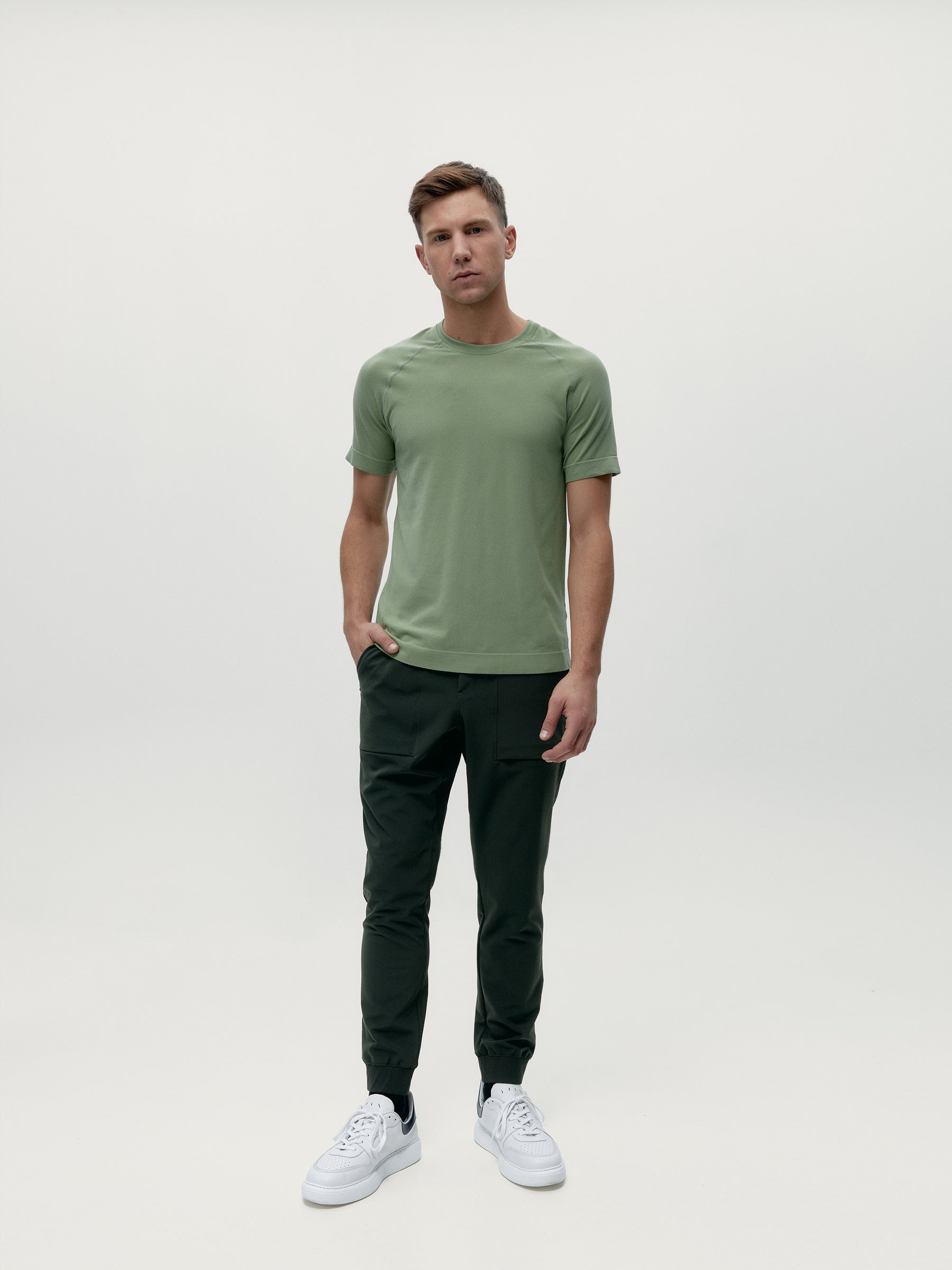 Conjunto deportivo Deep Kaki + Green Dry