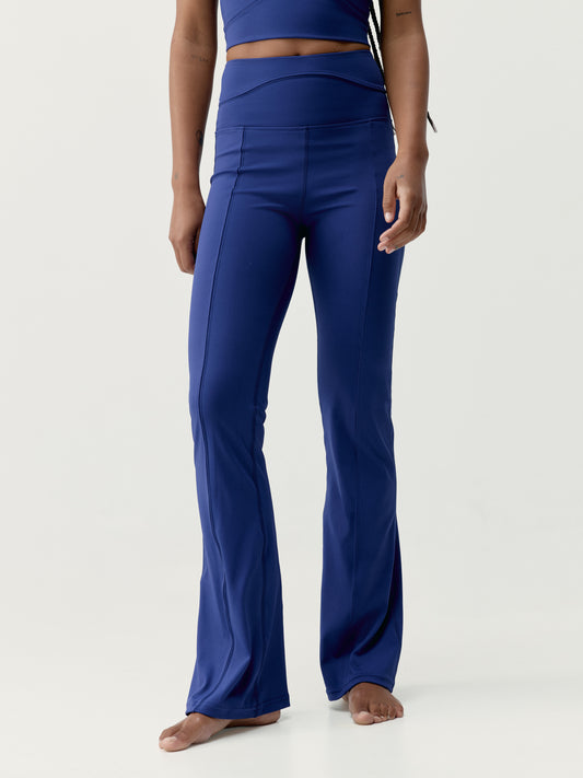 Saori Legging in Next Blue