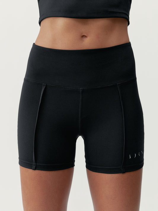 Short Sayani Black