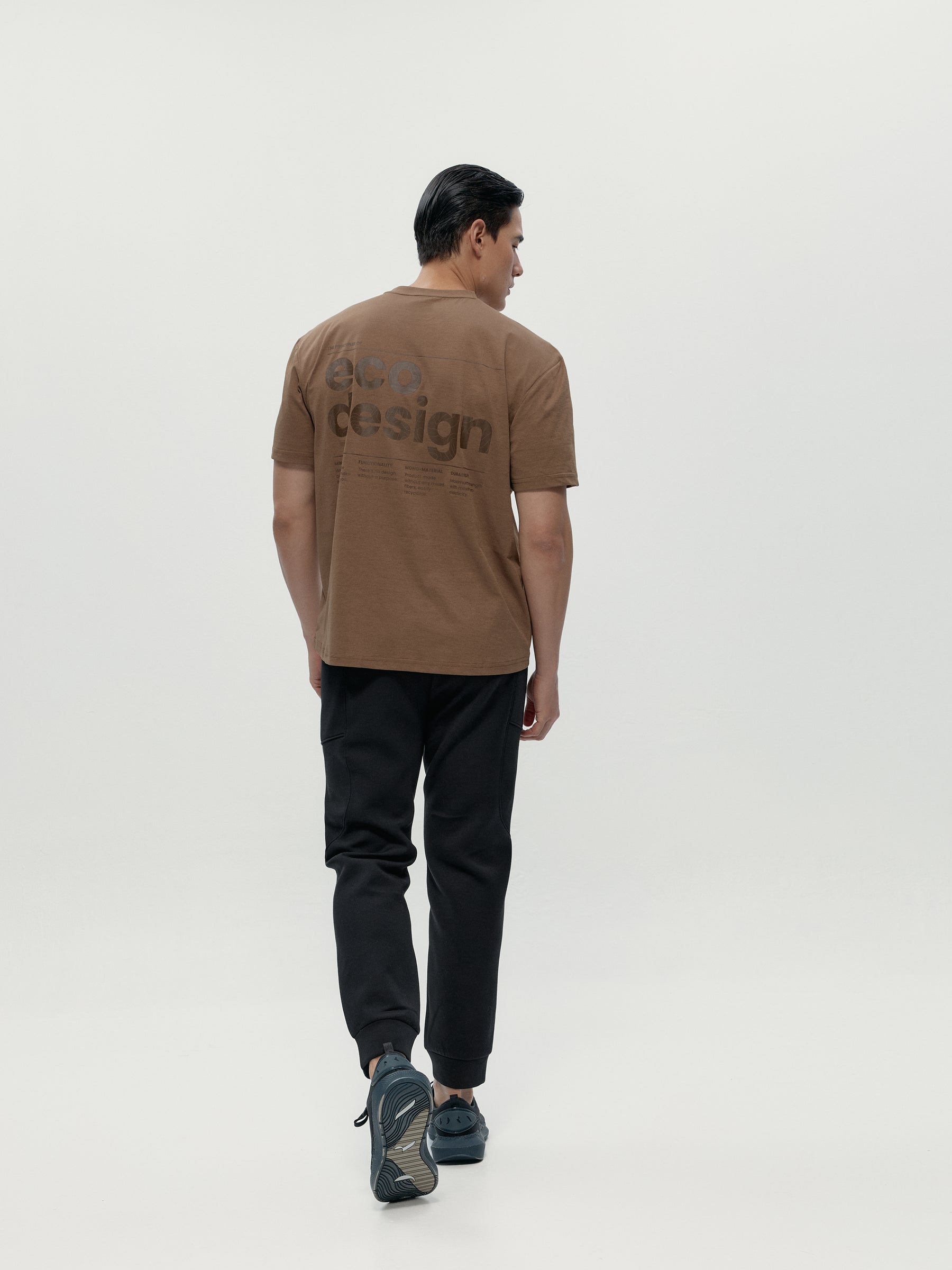 Conjunto deportivo Black + Chestnut