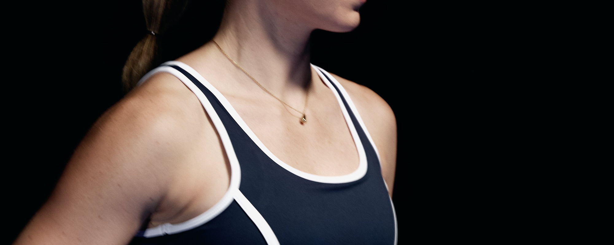 Differences between padel clothing and tennis clothing