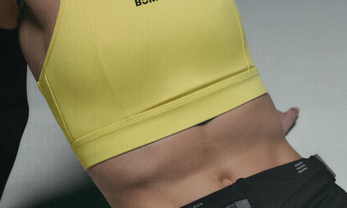 Tops deportivos para running: cómo elegir la mejor sujeción