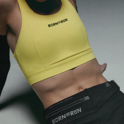 Tops deportivos para running: cómo elegir la mejor sujeción