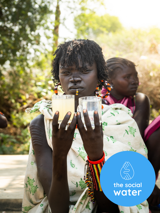 DONACIÓN "THE SOCIAL WATER"