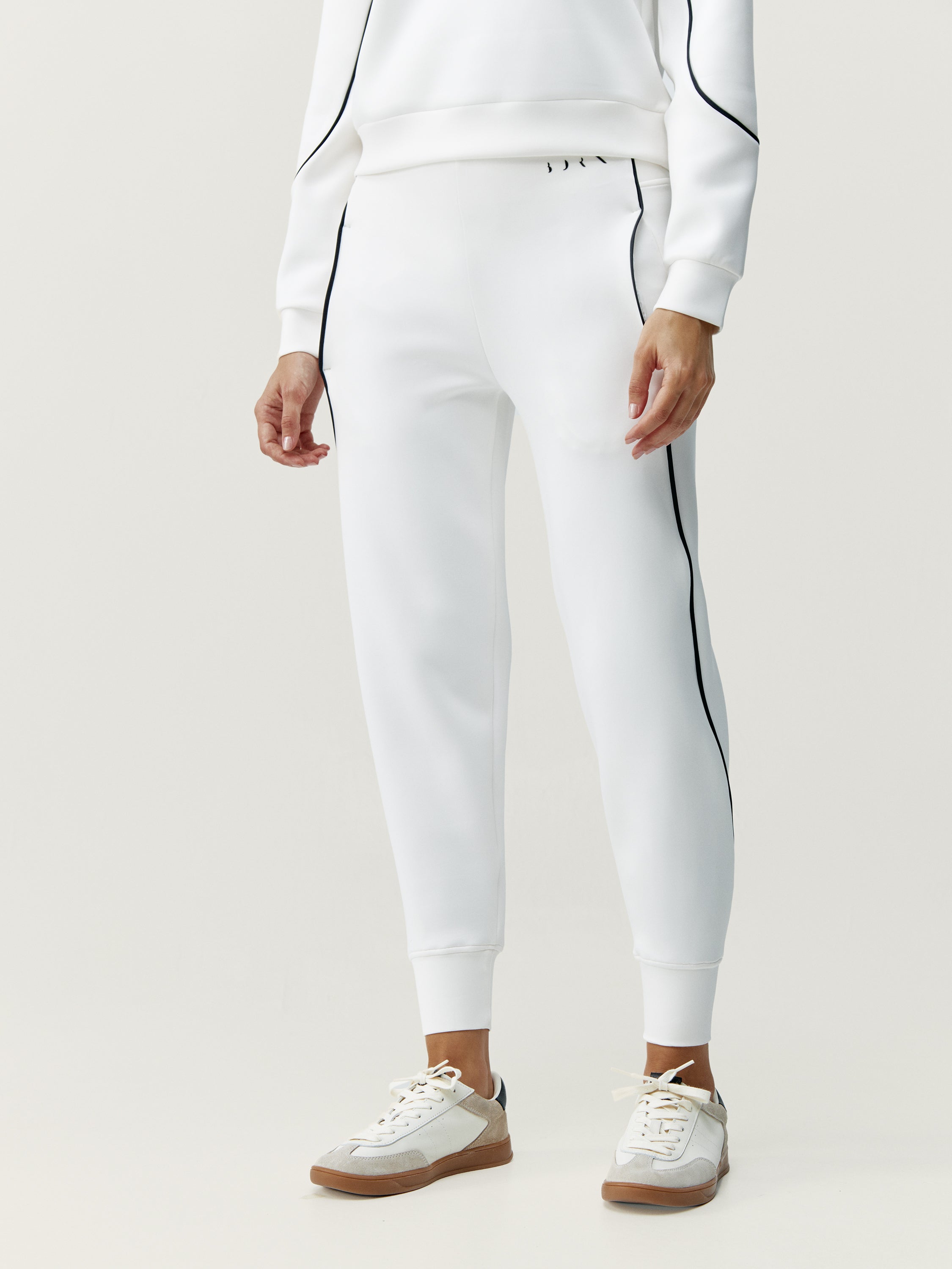 Agda Jogger in Off White Black