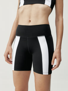 Bindi  Short in Black/White