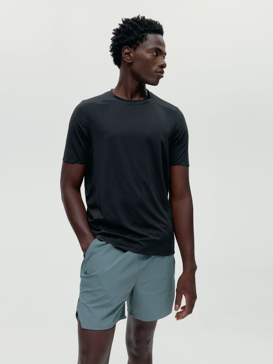 Ensemble de sport noir et gris-vert