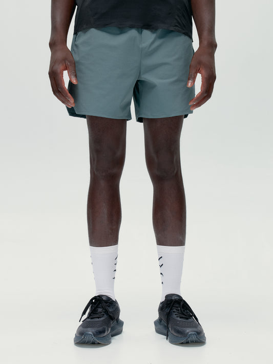 Ensemble de sport noir et gris-vert