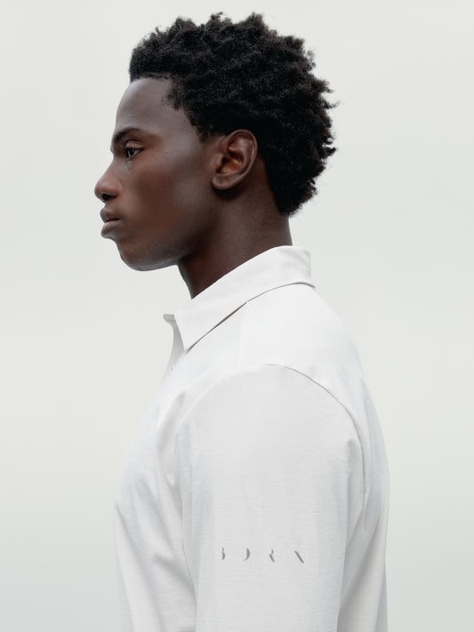 Ensemble de sport blanc et gris route