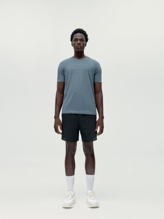 Ensemble de sport gris, vert et noir