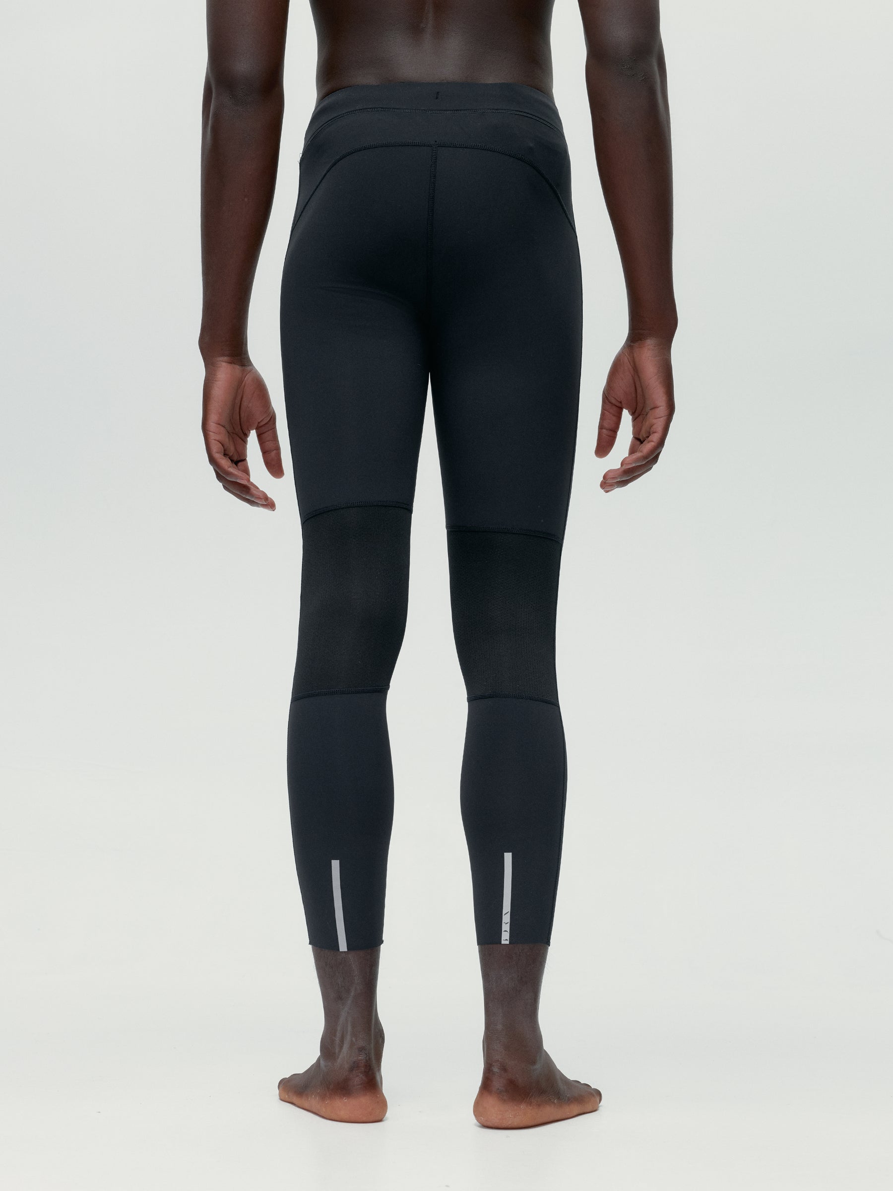 survêtement vert et noir