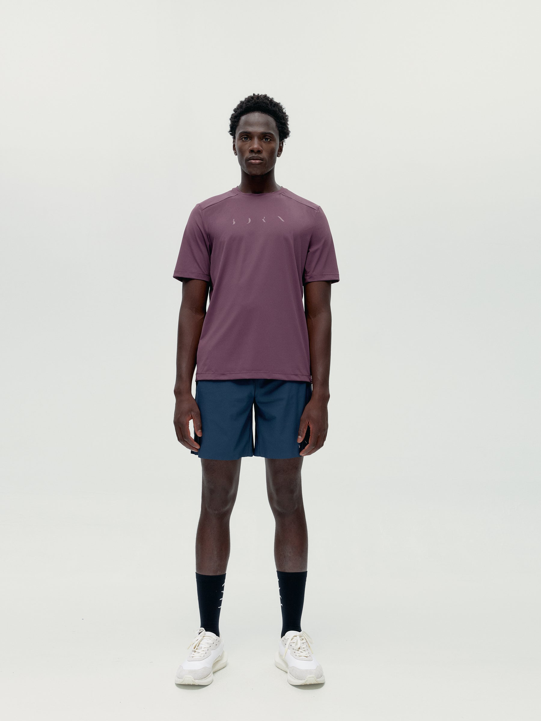 Sportset aus Denim und Rübenpflanze