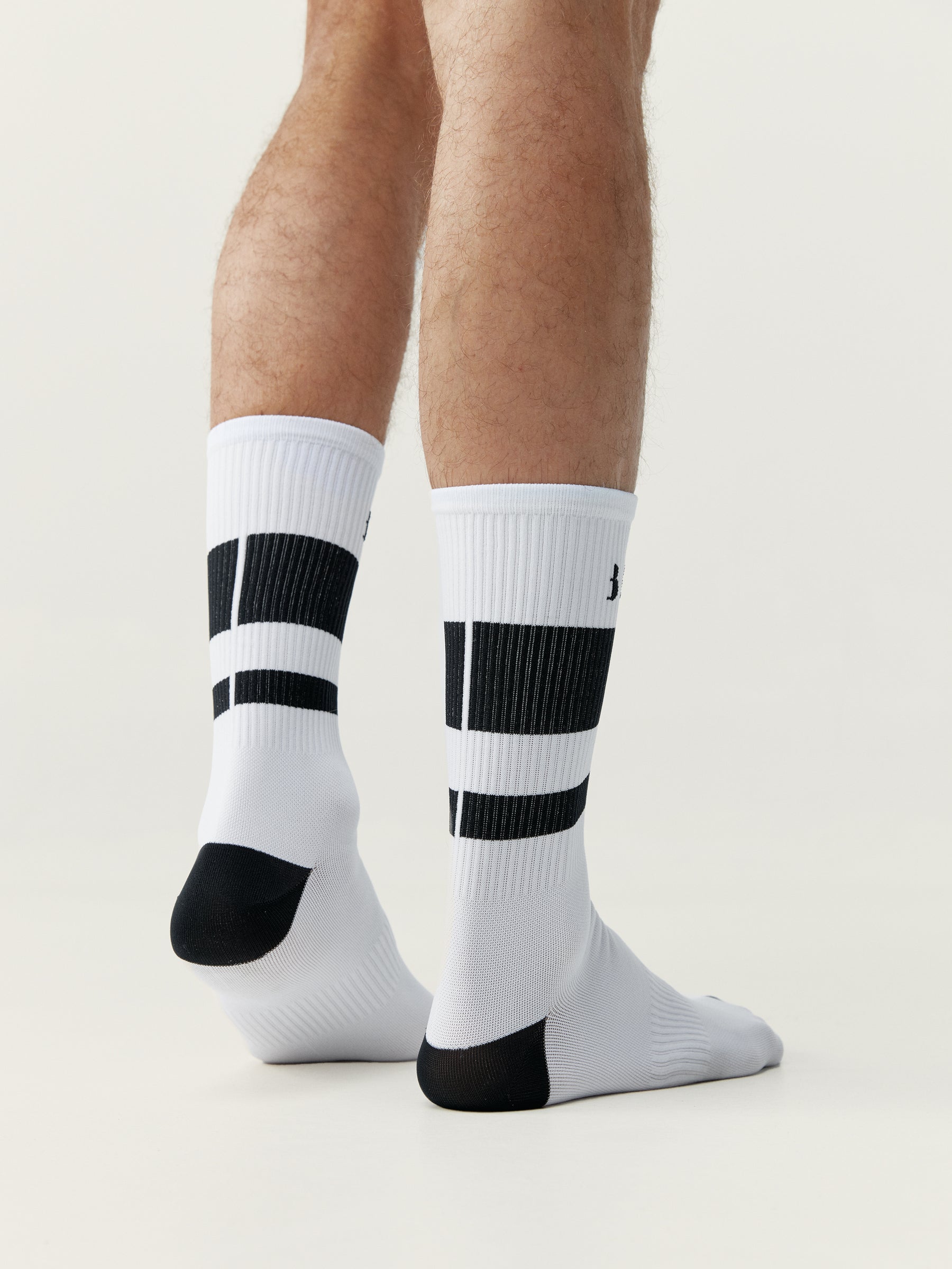 Eume Socks in White