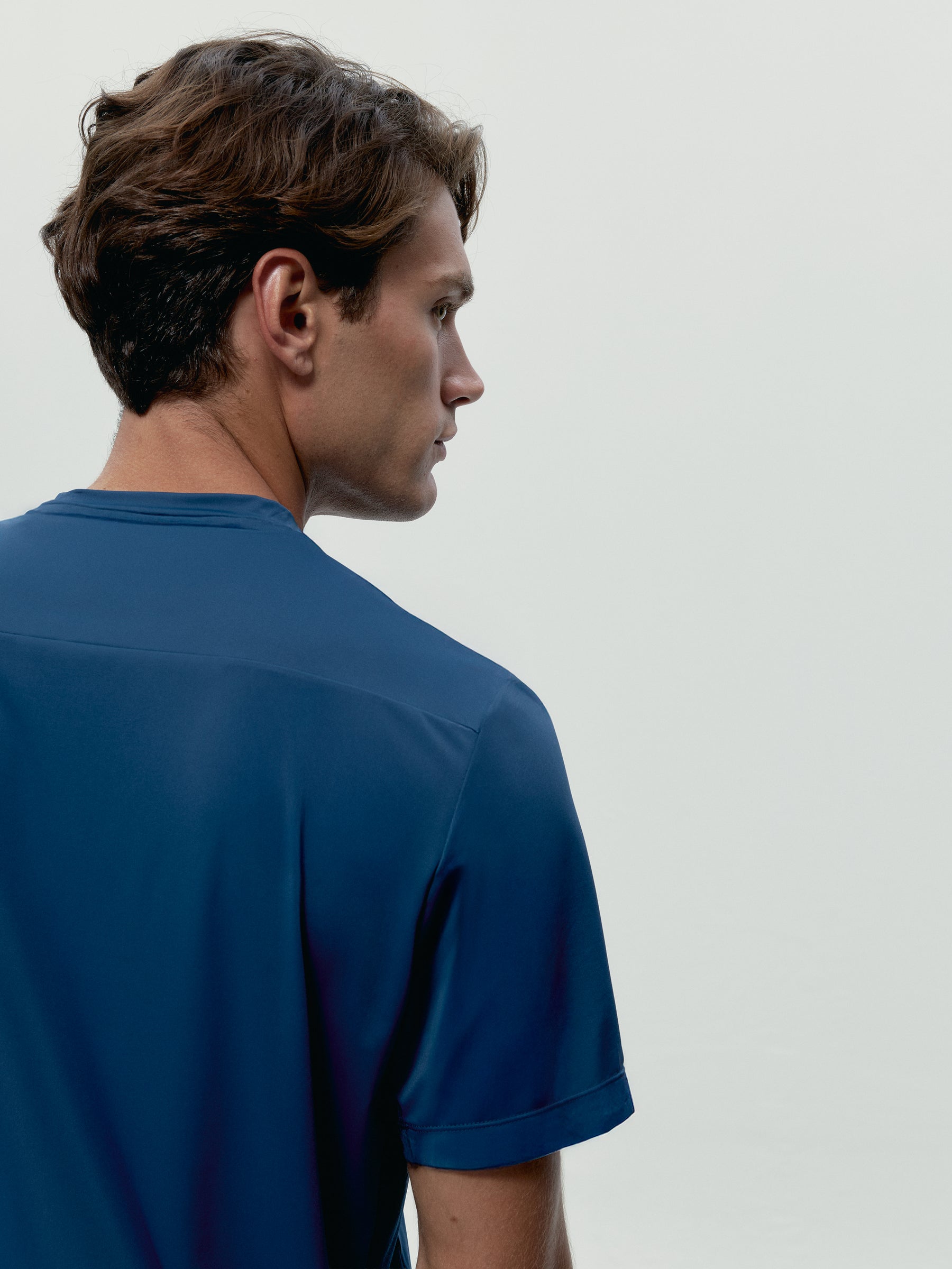 Trainingsanzug in Meeresblau + Hellgrau