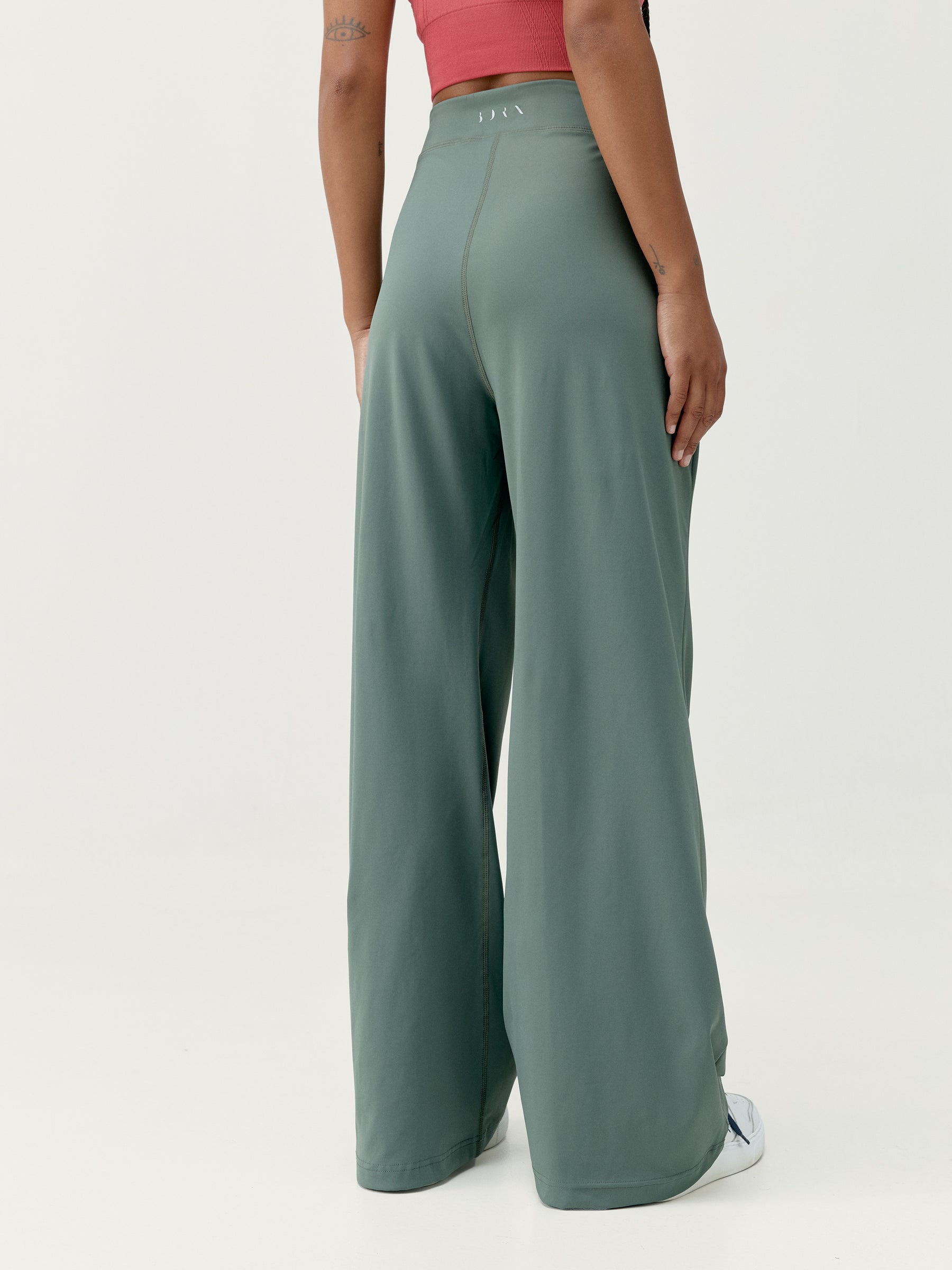 Audrey Pant in Hunter