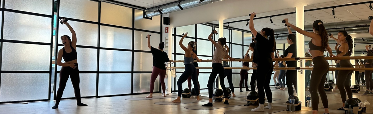 BARRE THE CLUB