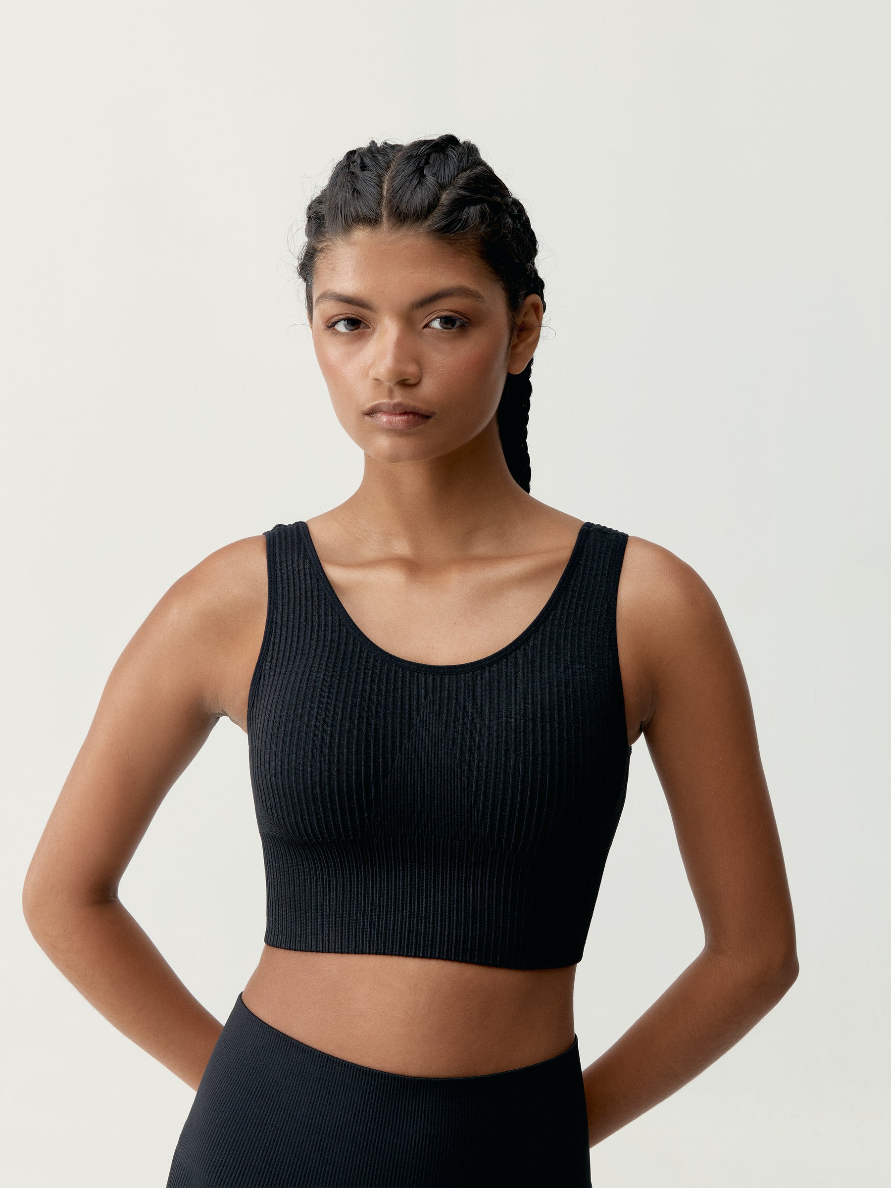 Flow Top in Black