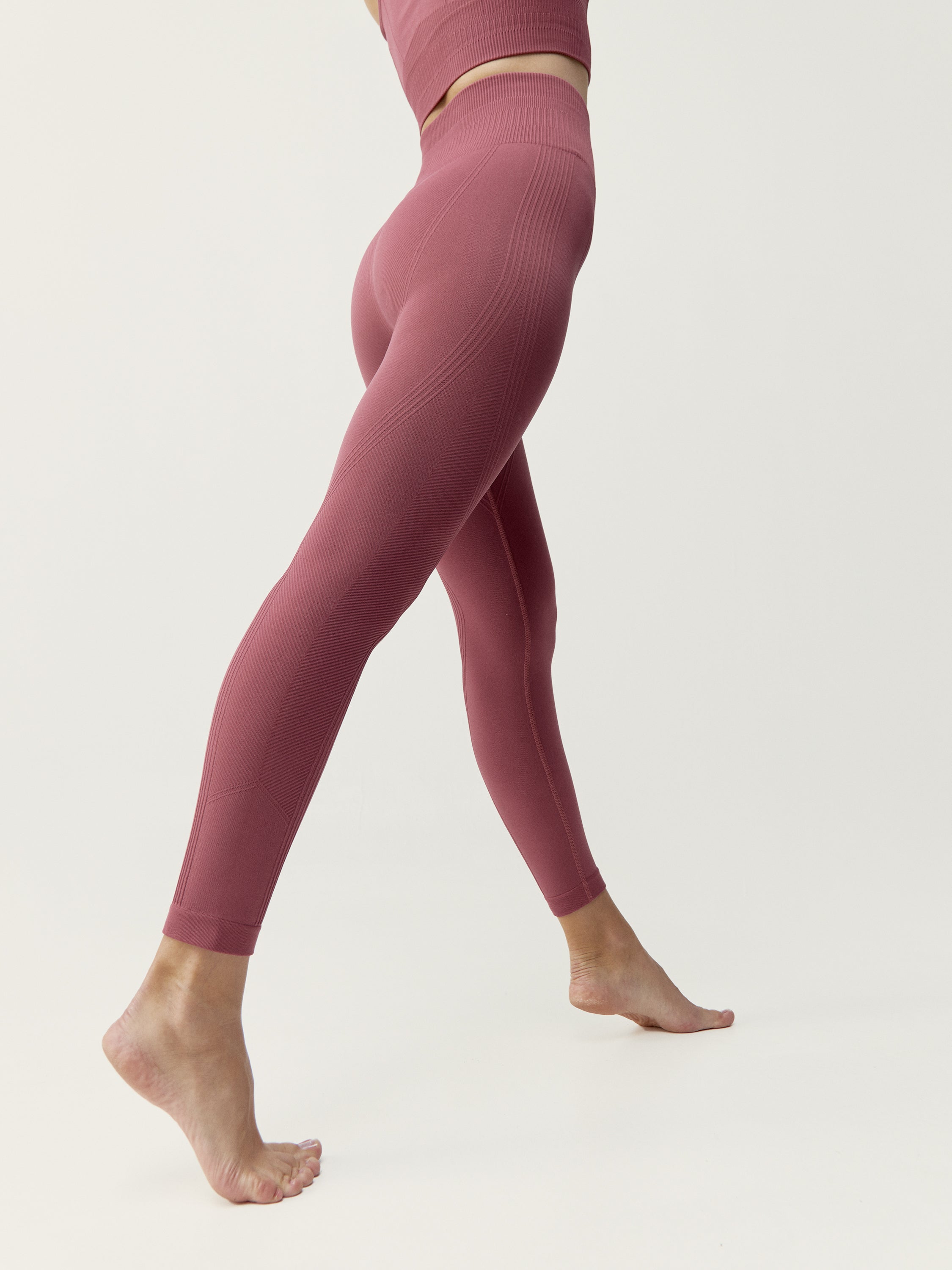 Ropa Deportiva para Mujer Born Living Yoga