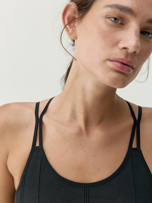 Top Kamay Black