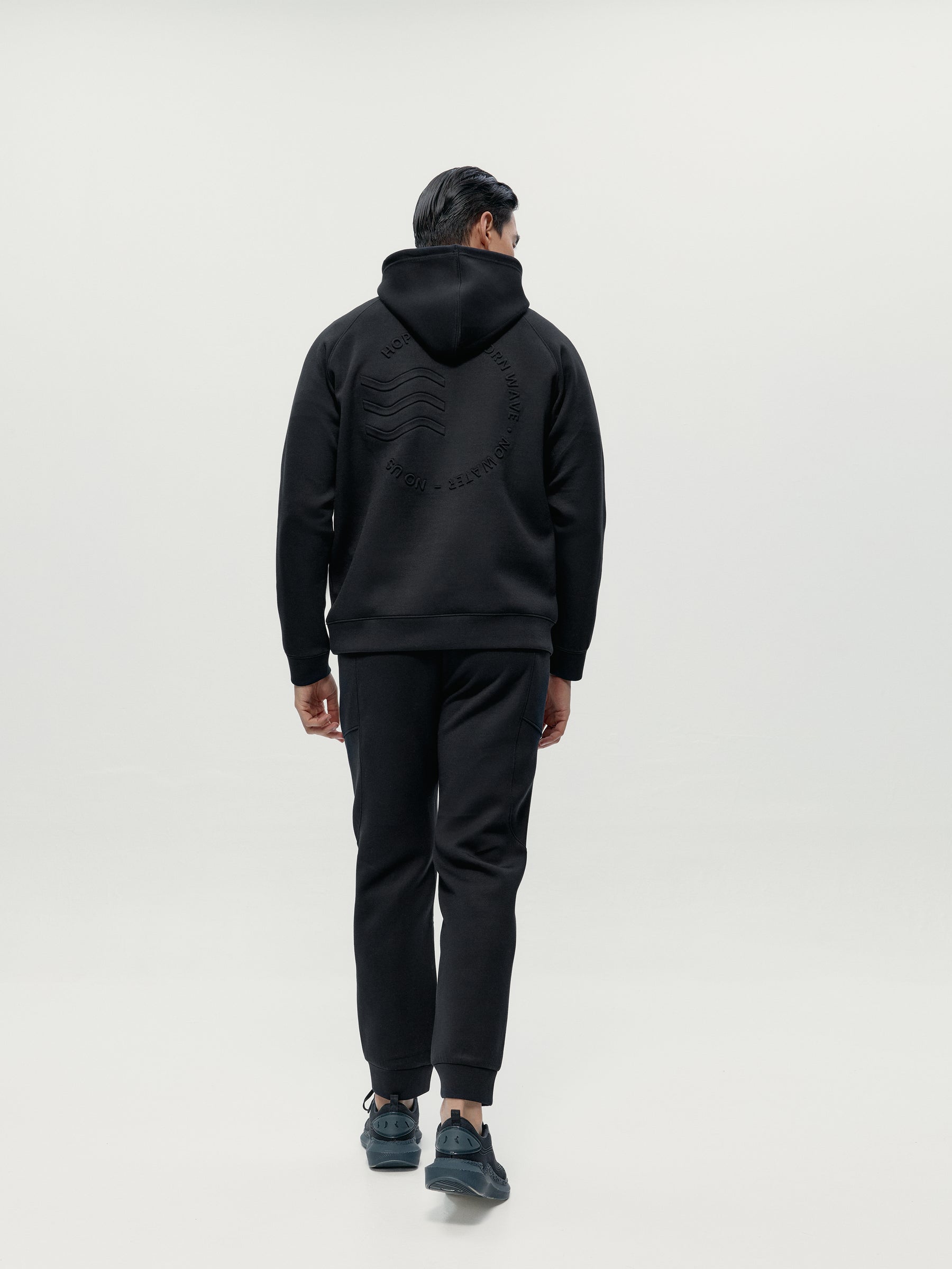Lomond Lite Hoody in Black