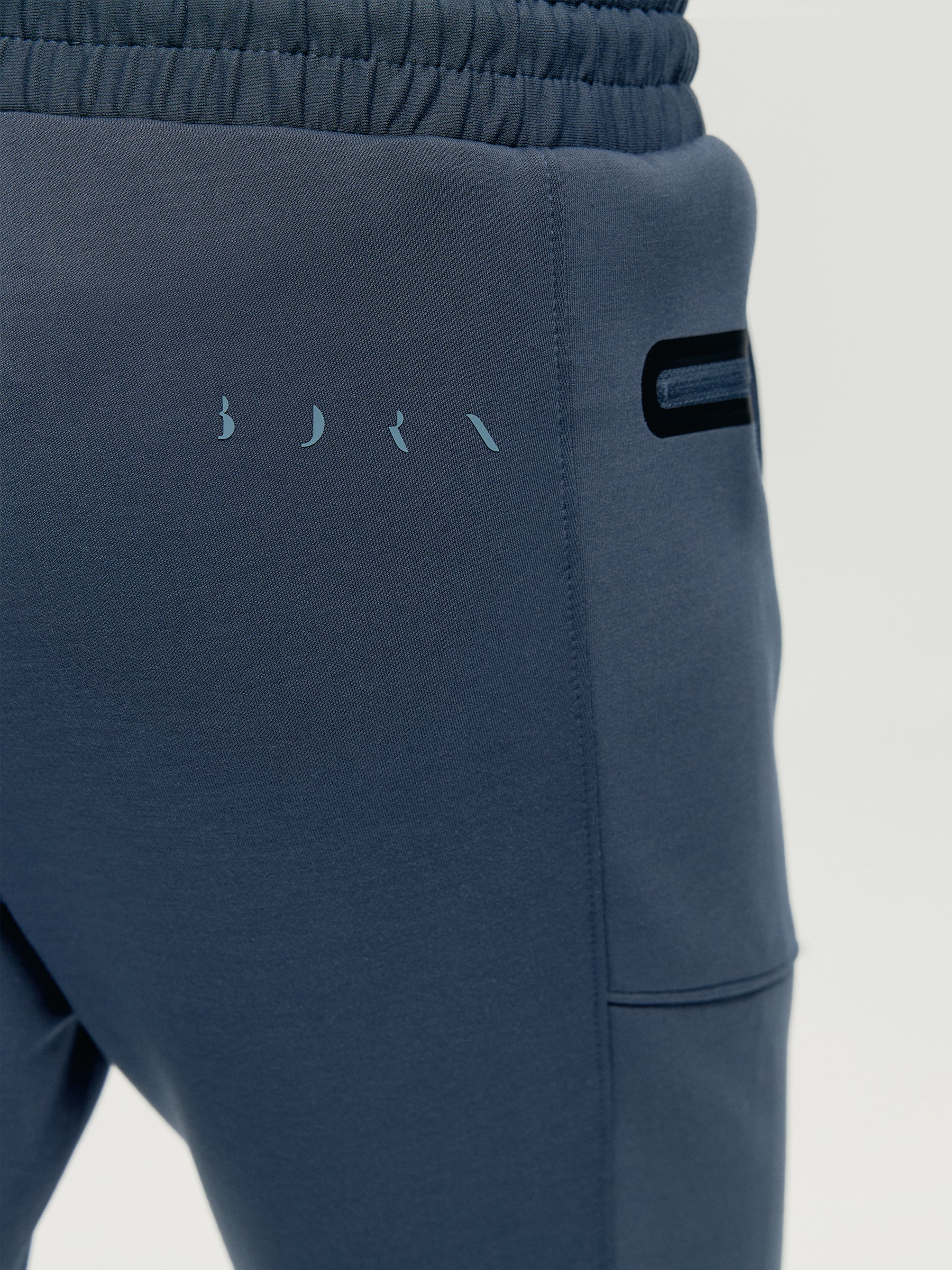 Lomond Lite Jogger in Stormy Grey