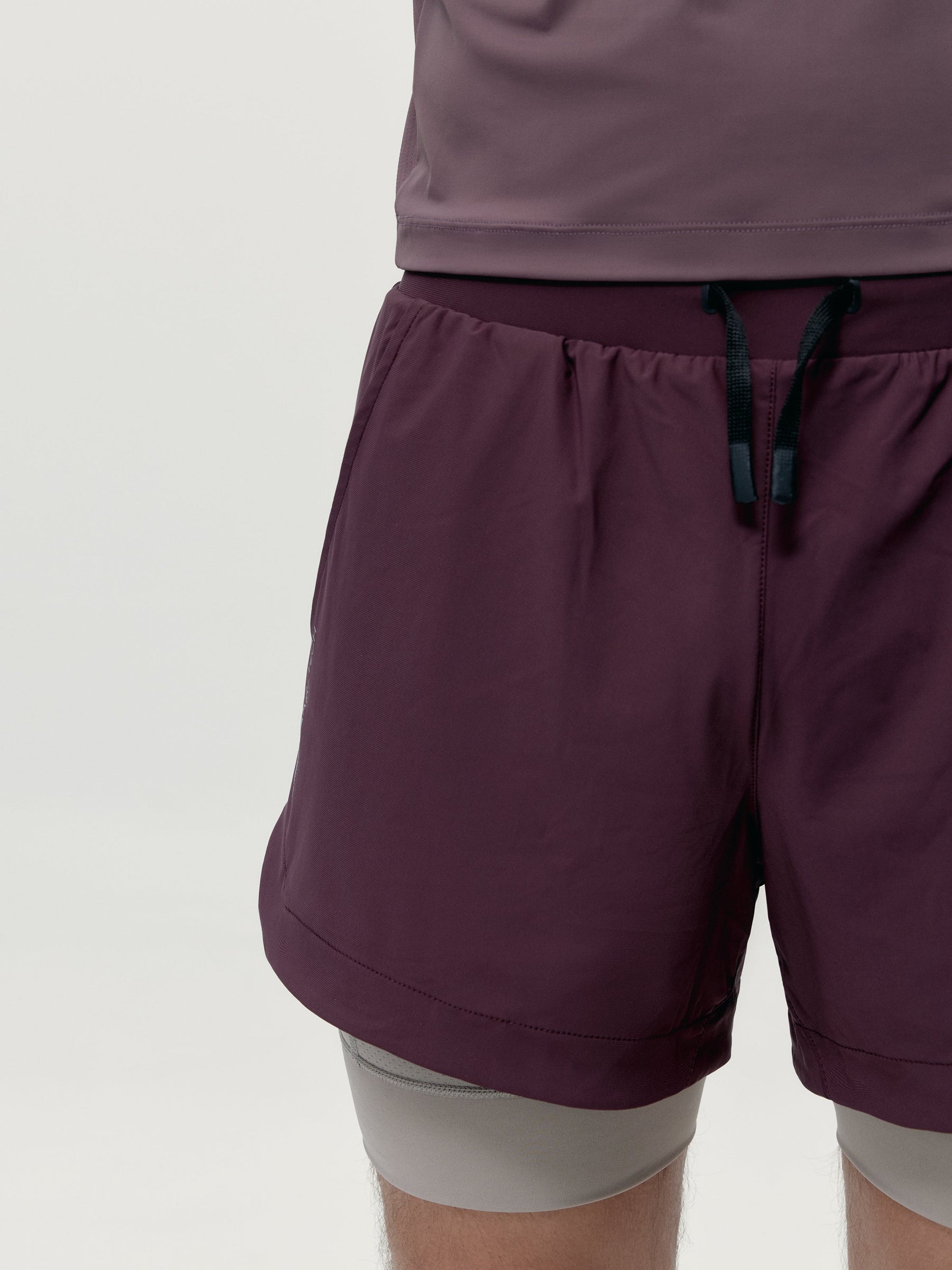 Short Mashu Dark Cherry/Getreide