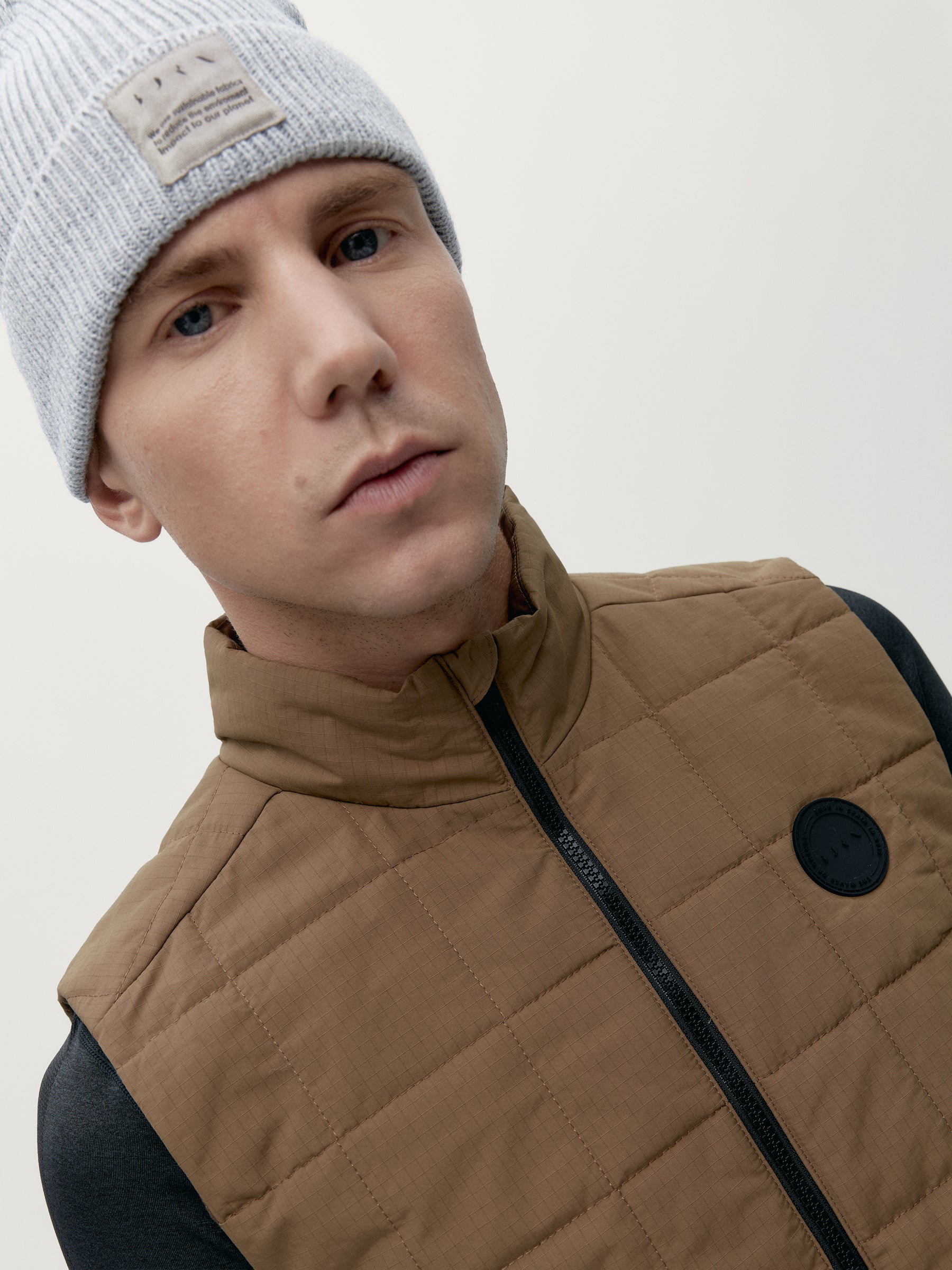 Merrit Vest in Chestnut