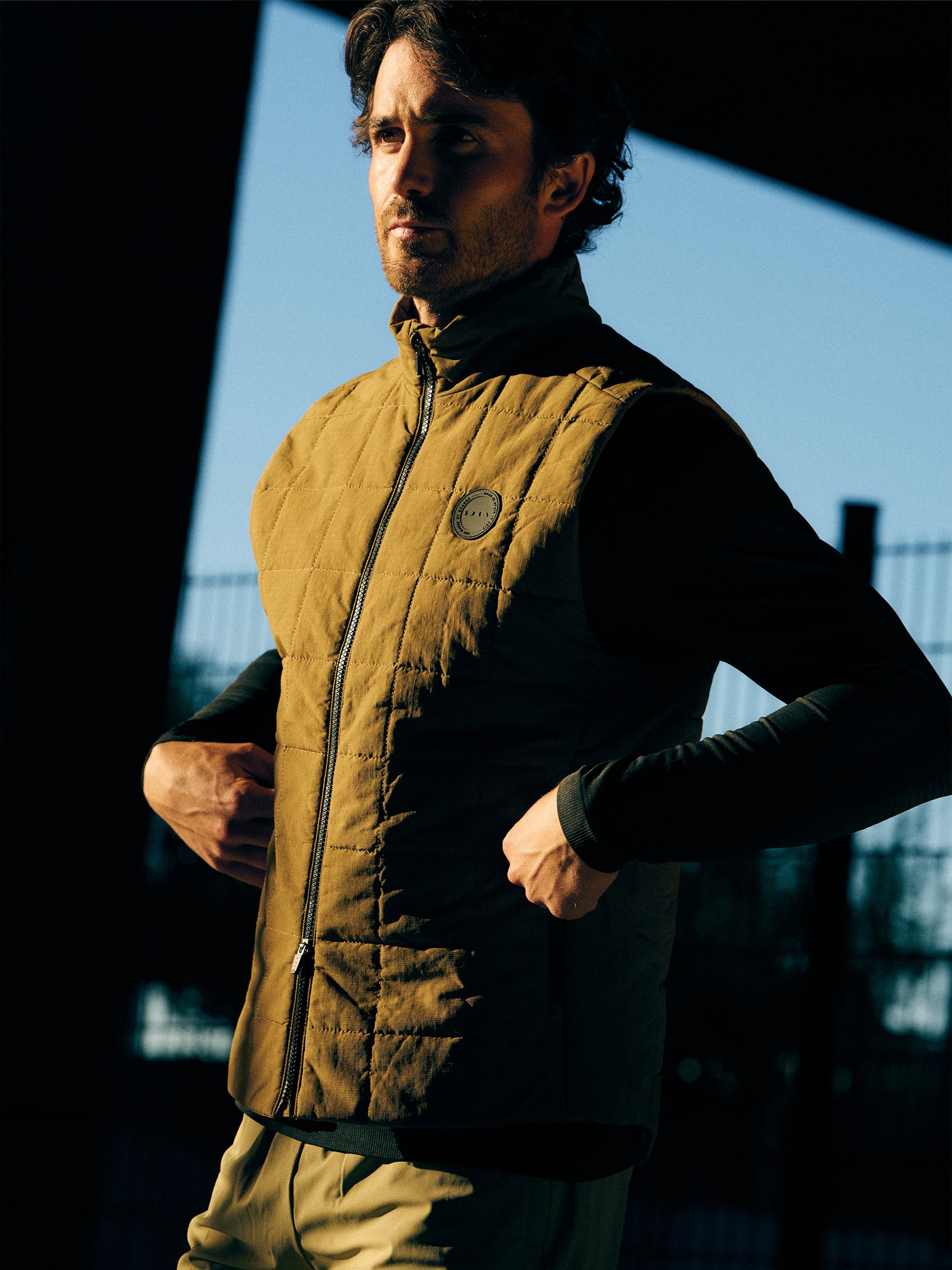 Merrit Vest in Chestnut