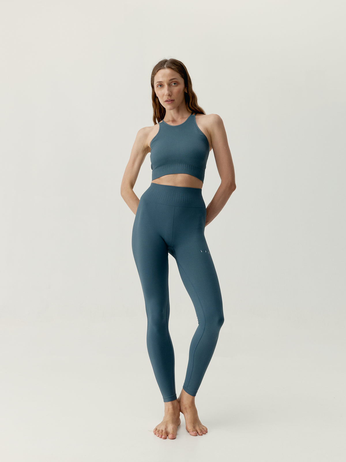 Top Naia Stormy Grey