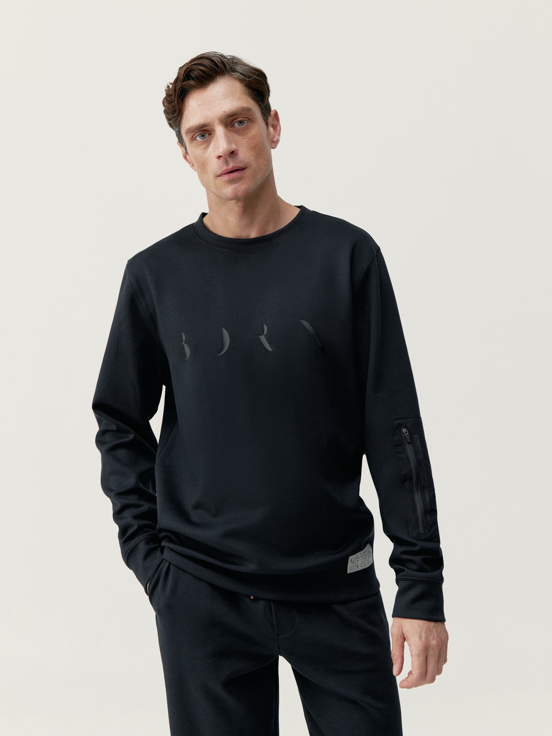 Ness Sweatshirt in Black