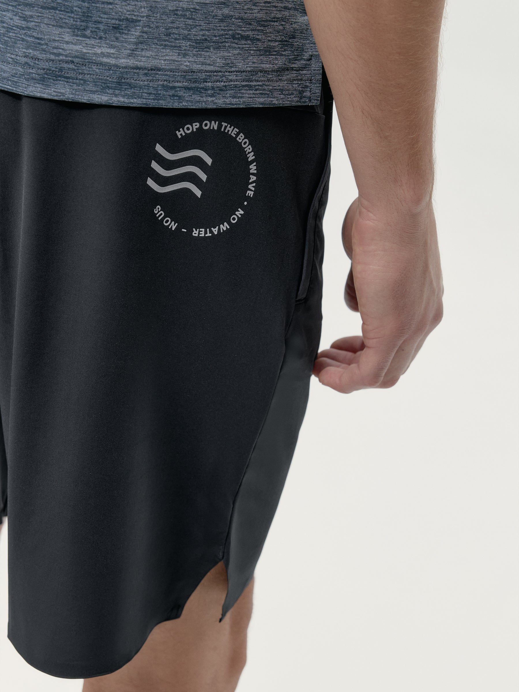 Orinoco Shorts in Black