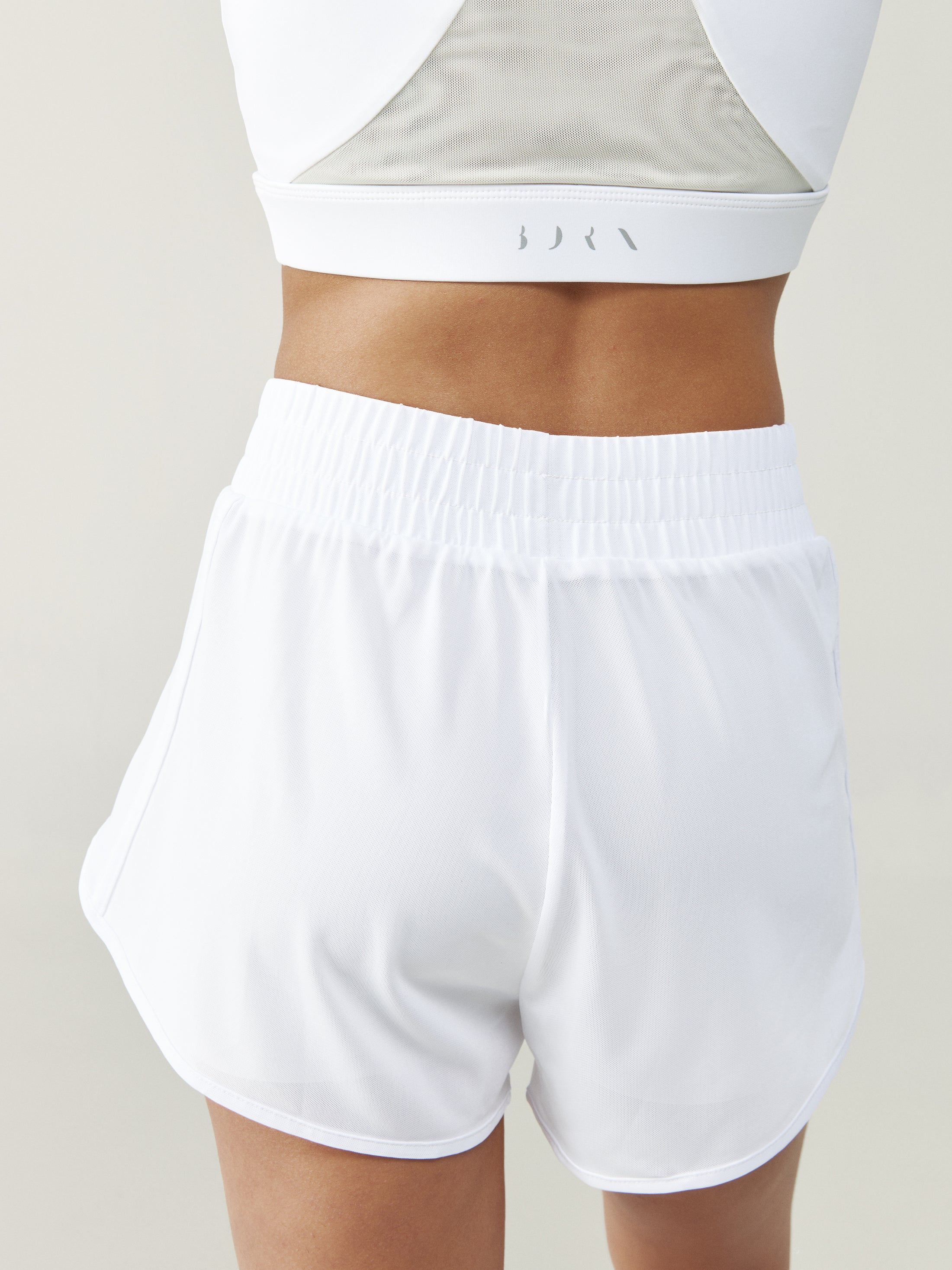 Padma 2.0 Shorts in White/Light Stone