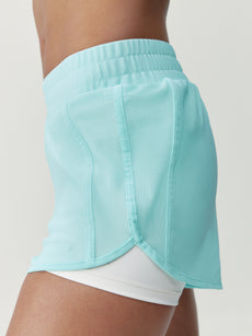 Padma 2.0 Short in Wave/White Chalk