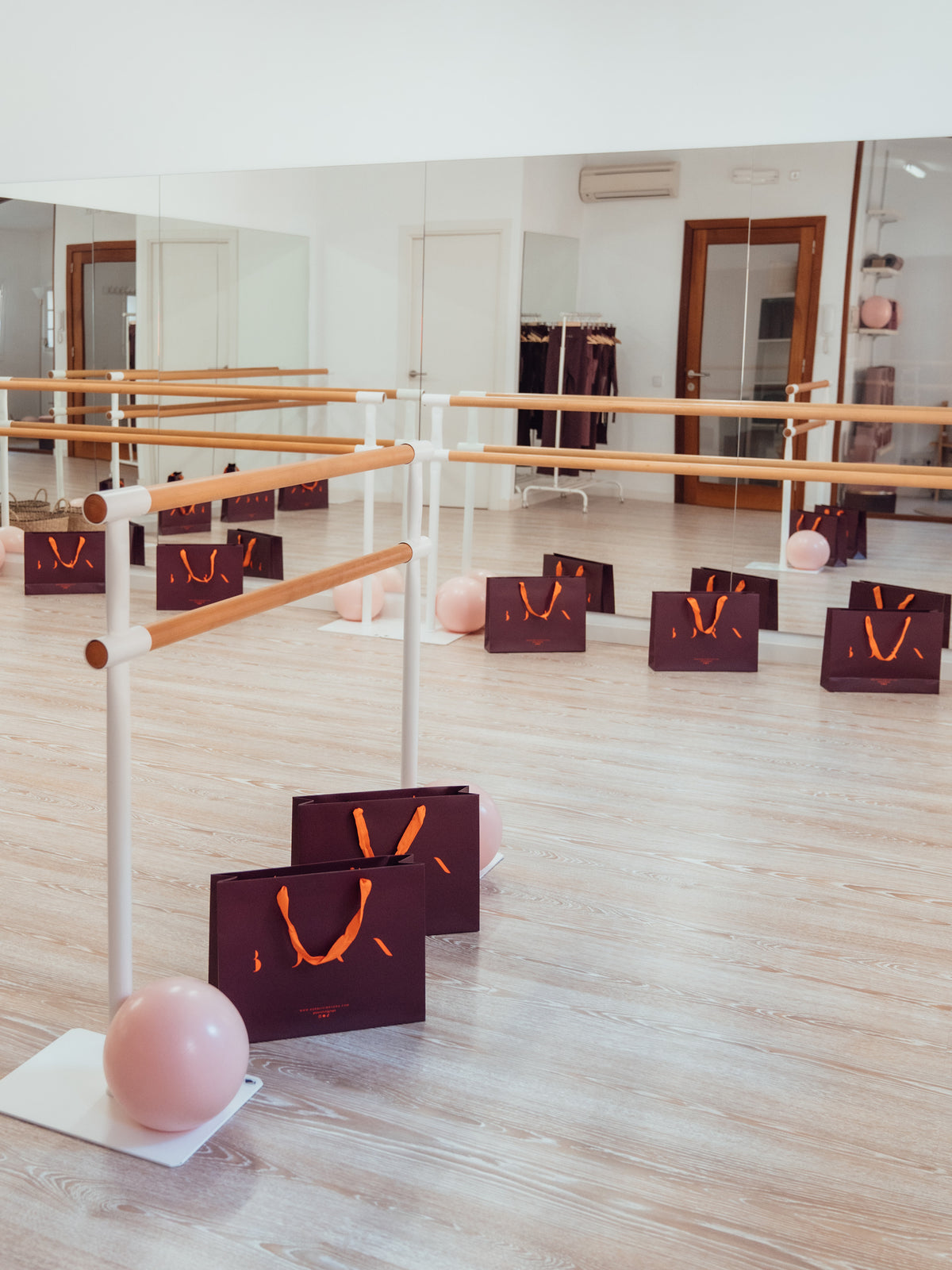 CLASE SOLIDARIA X THE BARRE METHOD | 19.10 - 17:30h MENORCA