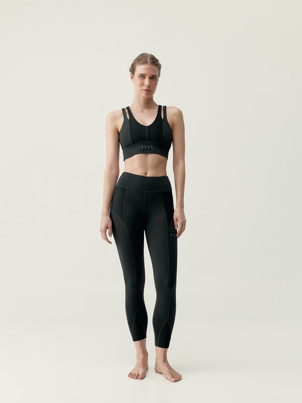 Reka Top in Black
