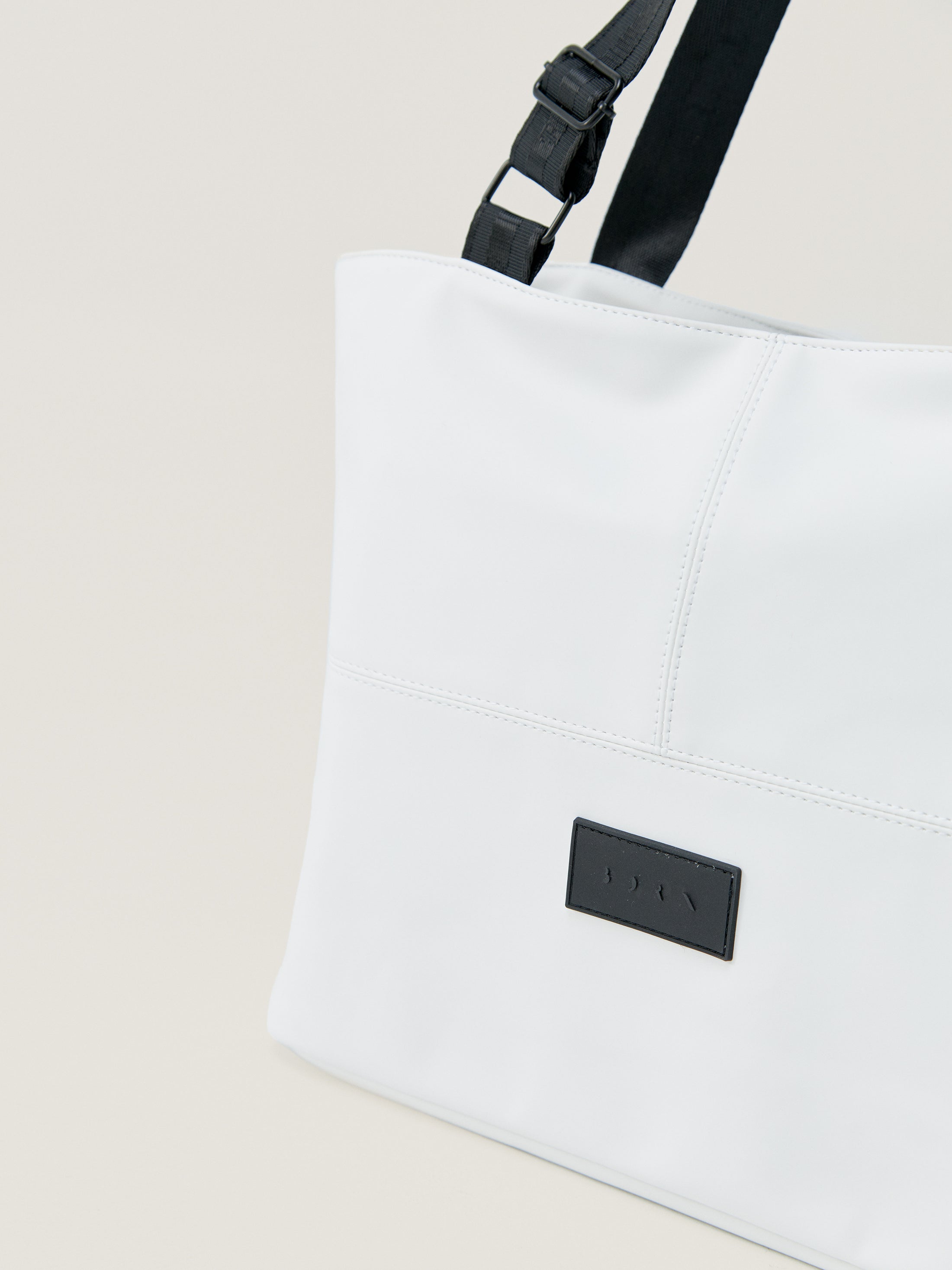 Smart Bobi Bag in  Off White