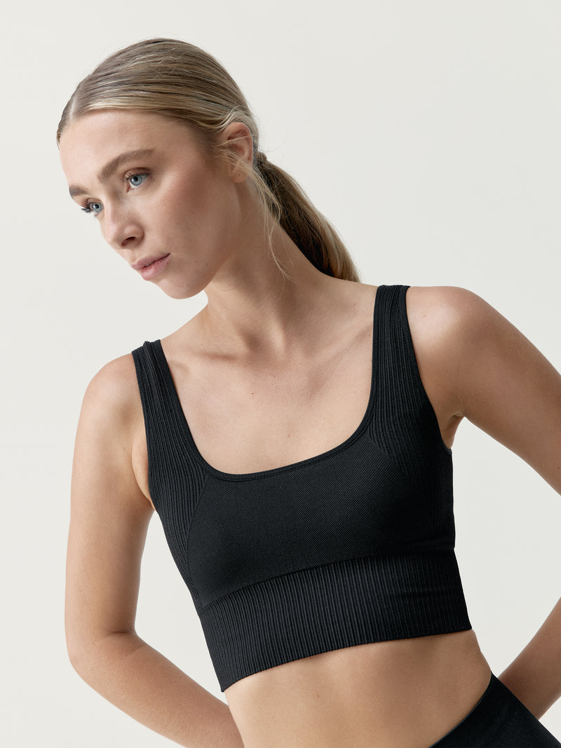 Top Yami Black