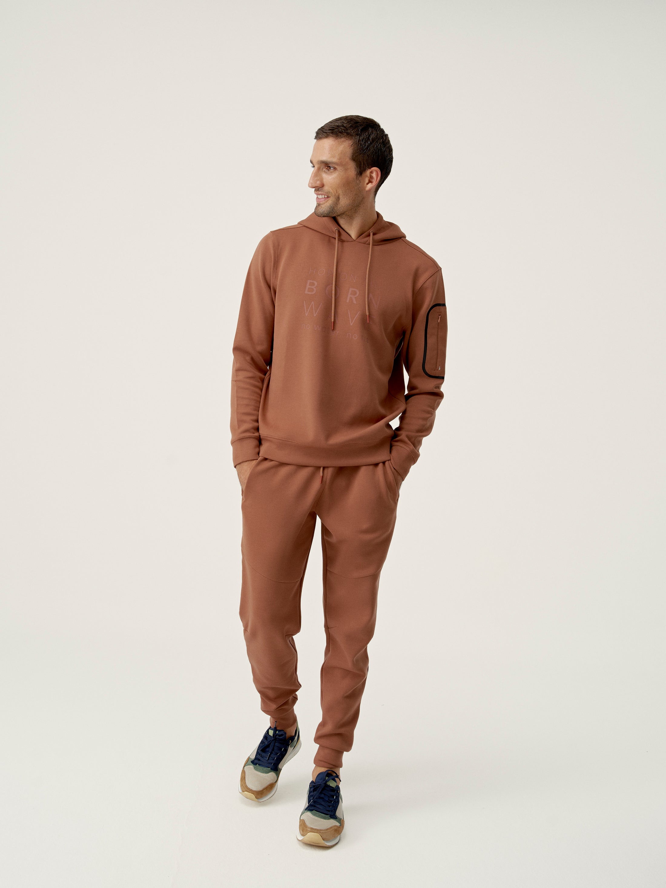 Waikato Joggers in Toffee